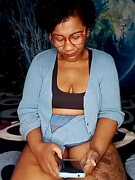 Snapshot of analgetica chatting on 11-12-25, 11:32 analgetica online show from 11-12-25, 11:32