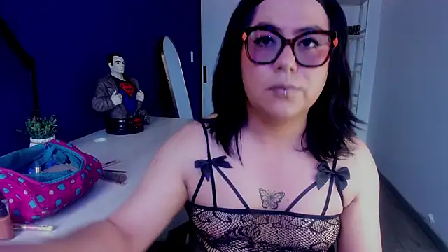 Kink  Angell online show from 11-20-25, 02:06