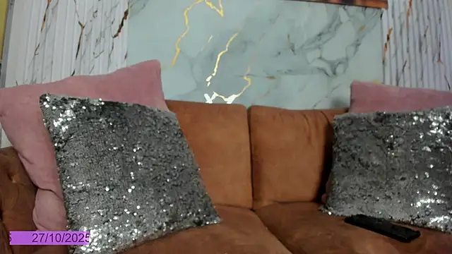 Sophi Johnson online show from 11-27-25, 04:47