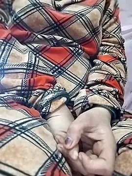 rani8008 online show from 11-25-25, 07:19