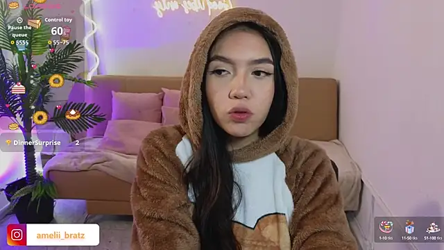 Snapshot of Ameliiaa_tay chatting on 10-16-25, 11:44 Ameliiaa tay online show from 10-16-25, 11:44