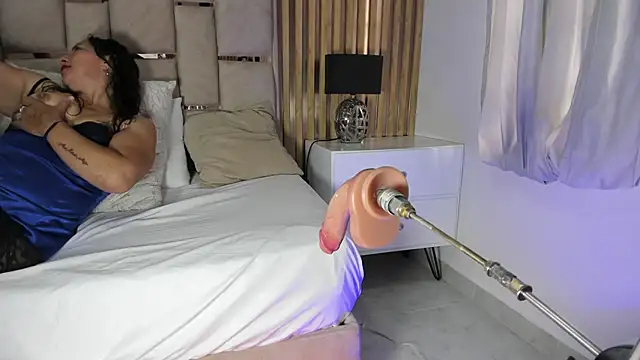 Snapshot of Luna_Naughty1 chatting on 10-04-25, 07:23 Luna Naughty1 online show from 10-04-25, 07:23