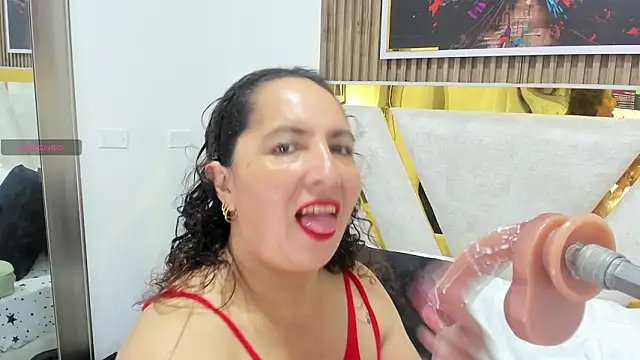 Snapshot of Luna_Naughty1 chatting on 02-14-26, 08:05 Luna Naughty1 online show from 02-14-26, 08:05