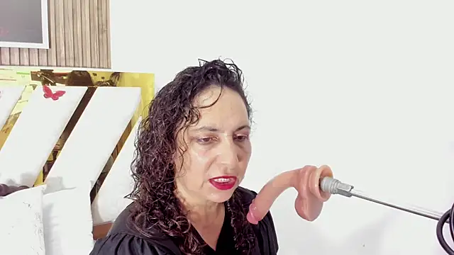 Luna Naughty1 online show from 04-29-26, 06:14