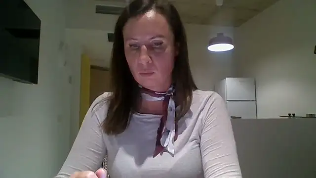 ALICAINWONDERLAND online show from 10-11-25, 05:33