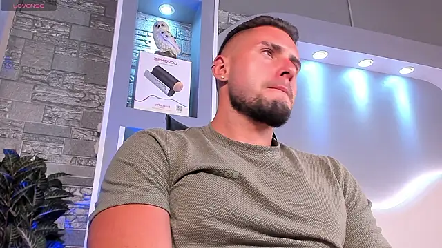 Snapshot of dominic_de_luca chatting on 03-02-26, 02:36 dominic de luca online show from 03-02-26, 02:36