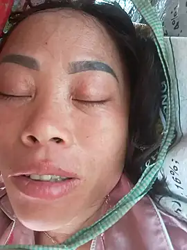 CoMay003 online show from 04-25-26, 05:21