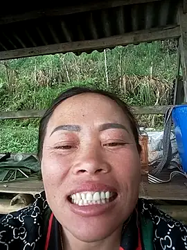 CoMay003 online show from 04-26-26, 06:00