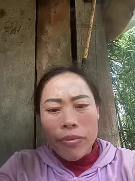 CoMay003 online show from 04-28-26, 05:01