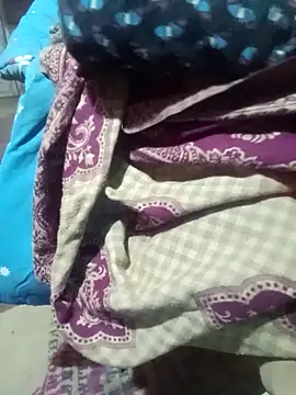 Snapshot of Sonam9696 chatting on 12-18-25, 06:25 Sonam9696 online show from 12-18-25, 06:25