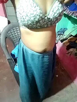 Snapshot of Sonam9696 chatting on 02-21-26, 06:42 Sonam9696 online show from 02-21-26, 06:42