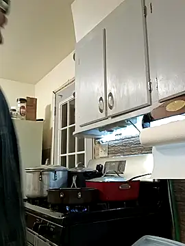 Snapshot of dicinyou80 chatting on 03-29-26, 04:23 dicinyou80 online show from 03-29-26, 04:23