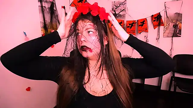 Snapshot of _Lovely_Mary chatting on 10-30-25, 11:00 Lovely Mary online show from 10-30-25, 11:00