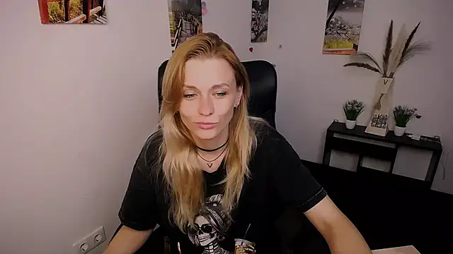 PeppyMia online show from 09-17-25, 07:21