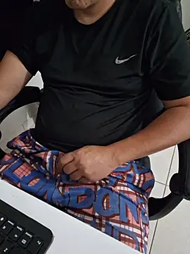 Carloskasado online show from 11-04-25, 04:50