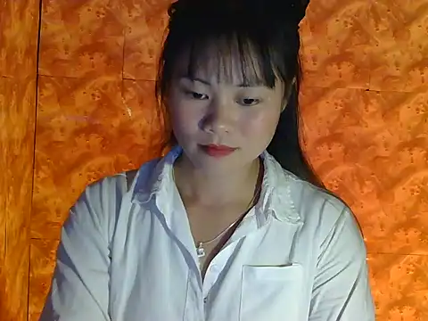Snapshot of Sisi_dy01 chatting on 10-13-25, 11:43 Sisi dy01 online show from 10-13-25, 11:43