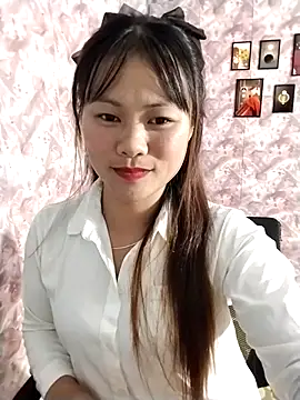 Snapshot of Sisi_dy01 chatting on 10-27-25, 12:09 Sisi dy01 online show from 10-27-25, 12:09