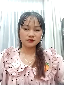 Snapshot of Sisi_dy01 chatting on 11-11-25, 02:39 Sisi dy01 online show from 11-11-25, 02:39