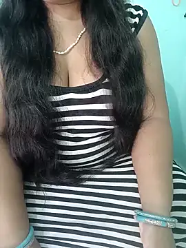 Snapshot of Anjali-bhabhi chatting on 09-29-25, 05:34 Anjali-bhabhi online show from 09-29-25, 05:34