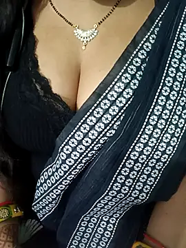 Snapshot of Anjali-bhabhi chatting on 10-13-25, 07:25 Anjali-bhabhi online show from 10-13-25, 07:25