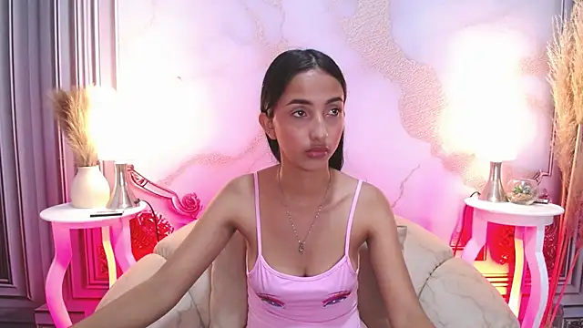 Snapshot of MilkyLally chatting on 09-26-25, 12:20 MilkyLally online show from 09-26-25, 12:20