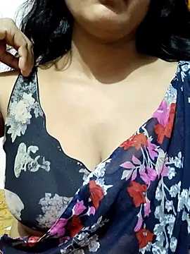 Snapshot of spicysuhana chatting on 10-04-25, 05:55 spicysuhana online show from 10-04-25, 05:55
