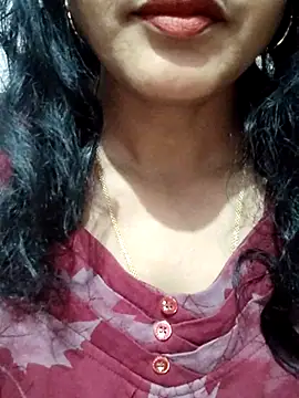 Snapshot of spicysuhana chatting on 03-28-26, 12:43 spicysuhana online show from 03-28-26, 12:43