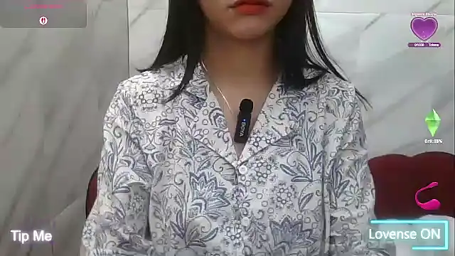 Voyerra g online show from 12-04-25, 01:59