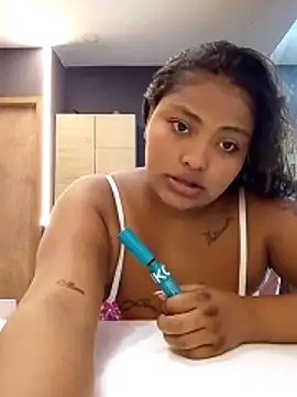 Cristal hott1 online show from 02-21-26, 07:15