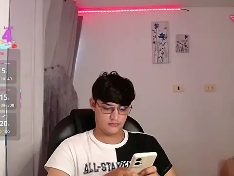 yesitwink  online show from 03-16-26, 11:09