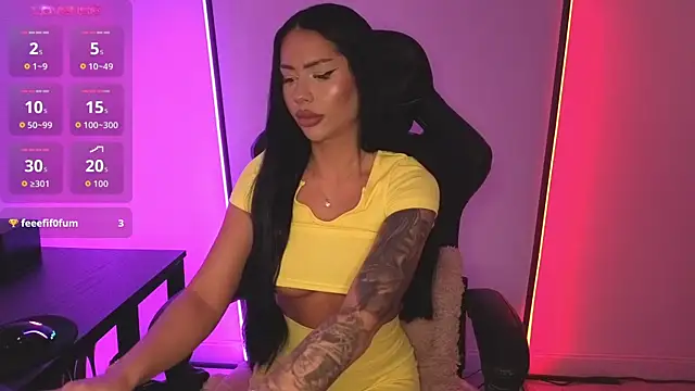 Snapshot of alisonrouge chatting on 01-06-26, 08:12 alisonrouge online show from 01-06-26, 08:12