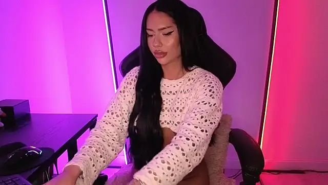 Snapshot of alisonrouge chatting on 01-10-26, 08:21 alisonrouge online show from 01-10-26, 08:21