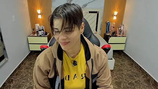 KAROLLJONES1 online show from 11-14-25, 07:34