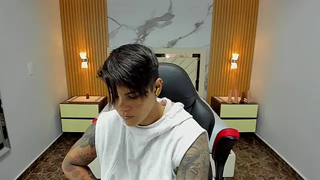 KAROLLJONES1 online show from 11-16-25, 07:08