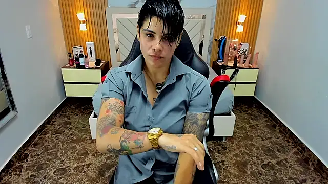 KAROLLJONES1 online show from 12-05-25, 07:43