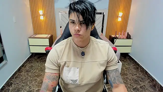 KAROLLJONES1 online show from 04-28-26, 07:30