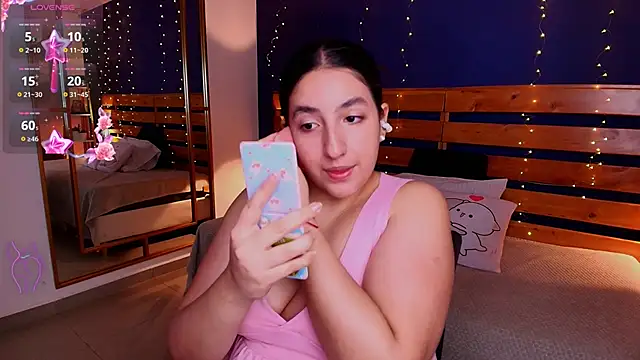 Snapshot of ambar_lover chatting on 09-15-25, 07:47 ambar lover online show from 09-15-25, 07:47