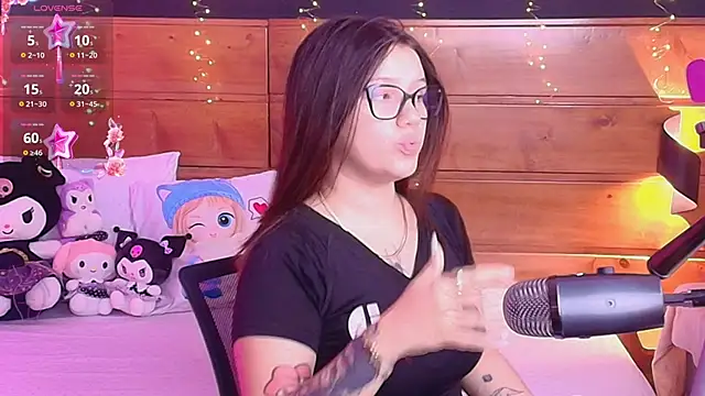 Snapshot of ambar_lover chatting on 09-30-25, 07:52 ambar lover online show from 09-30-25, 07:52