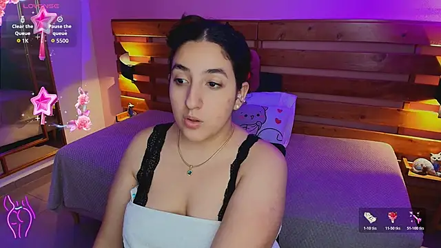 Snapshot of ambar_lover chatting on 11-13-25, 03:27 ambar lover online show from 11-13-25, 03:27