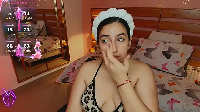 Snapshot of ambar_lover chatting on 11-25-25, 08:42 ambar lover online show from 11-25-25, 08:42