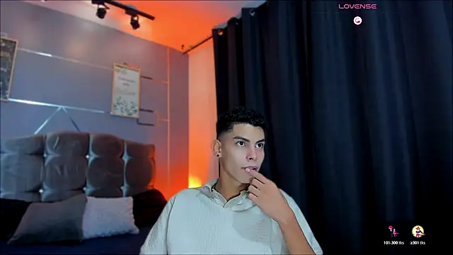 Room 69x online show from 10-27-25, 03:43