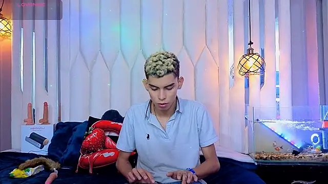 Room 69x online show from 04-01-26, 02:36