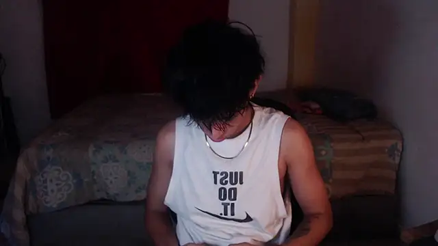 Snapshot of sung_yol chatting on 11-16-25, 02:39 sung yol online show from 11-16-25, 02:39