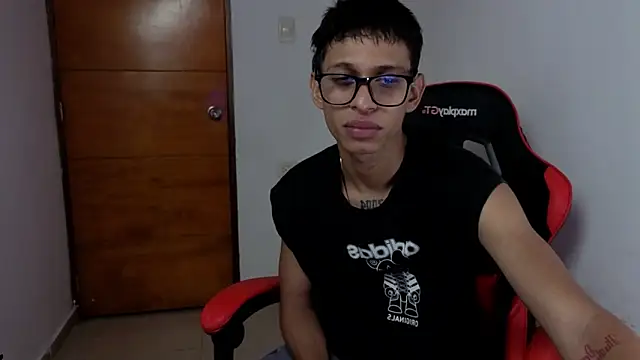 Snapshot of sung_yol chatting on 03-22-26, 12:03 sung yol online show from 03-22-26, 12:03