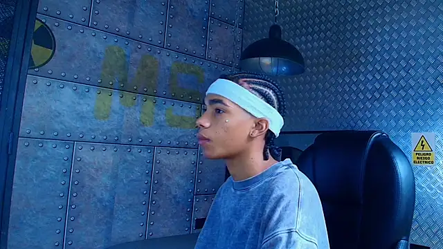 AlanCutee online show from 10-17-25, 12:41