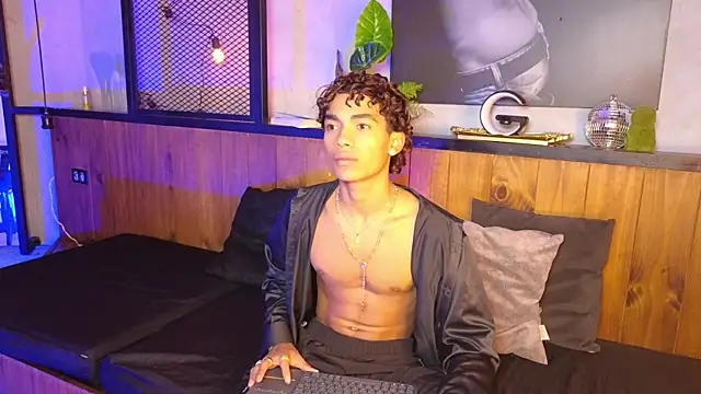 AlanCutee online show from 04-18-26, 08:42