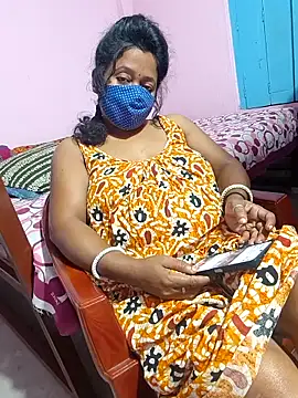 Snapshot of Cute-Swewty chatting on 11-11-25, 01:44 Cute-Swewty online show from 11-11-25, 01:44