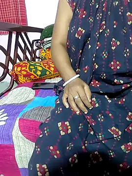 Snapshot of Cute-Swewty chatting on 11-16-25, 01:17 Cute-Swewty online show from 11-16-25, 01:17