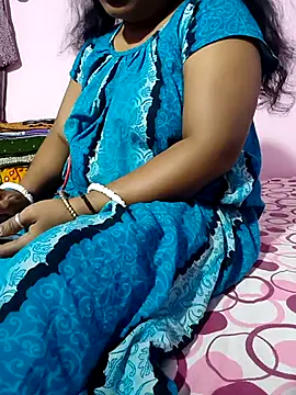 Snapshot of Cute-Swewty chatting on 01-07-26, 08:28 Cute-Swewty online show from 01-07-26, 08:28