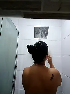 Snapshot of Esmeralda333 chatting on 02-11-26, 03:17 Esmeralda333 online show from 02-11-26, 03:17